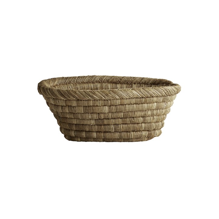 Oval floor basket in thick weave