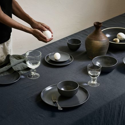 ROUND DISH | GLAZED STONEWEAR | 38 CM