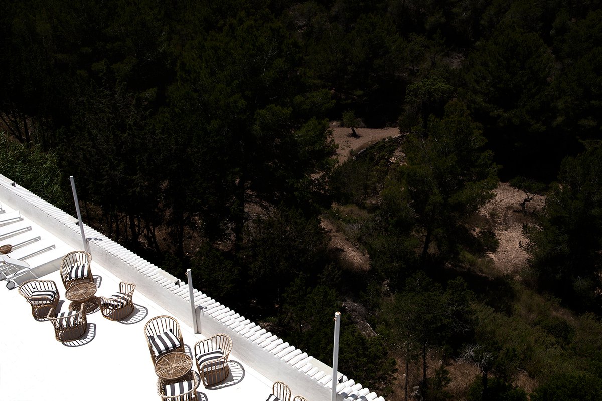 tinekhome rattan møbler på Hotel Casa Victoria Suites in Ibiza