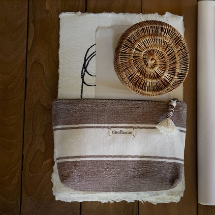 POUCH | RECYCLED COTTON | 23 X H 16 CM