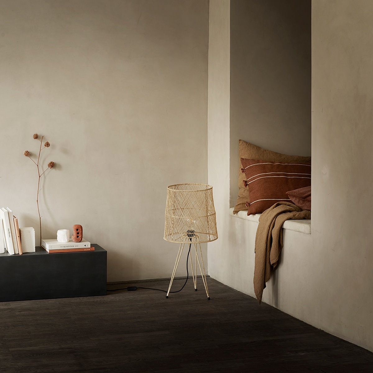 GG2_LAMPBAST-L_METSTANDSQUARE-PH_SLOWLINE50X60-TERRA_LINPIN50-AMBER_LINPIN60-AMBER_LINPIN75-AMBER_SLOWCANDLE-WHITE.jpg