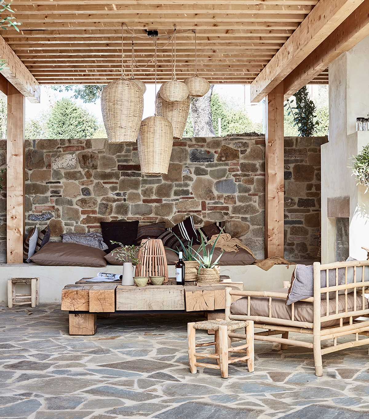 Il Nido home project - rental home in France decorated with bamboo furniture and rattan lamps