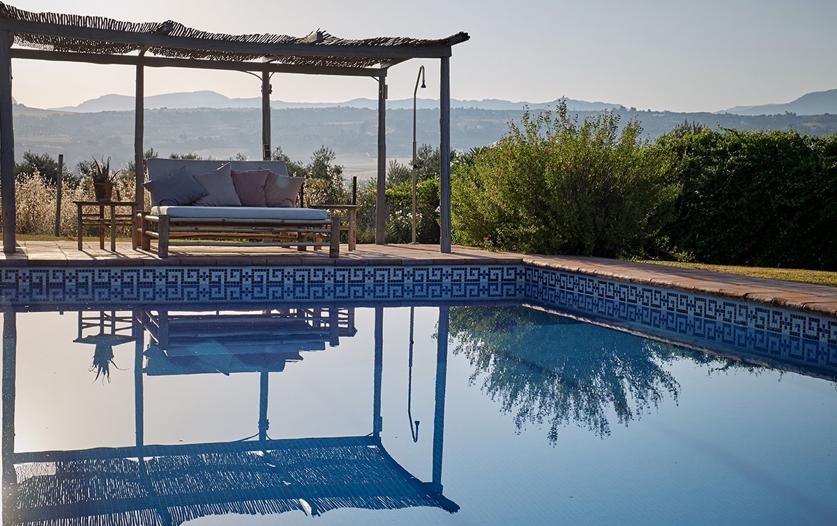 Skiathos Blu hotel in Greece stylet med tine k home bambus, rattan og doum møbler
