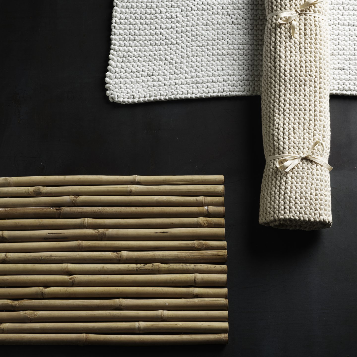 Bath mat, hand knitted, 60 x 90 cm, 100 cotton, white Products