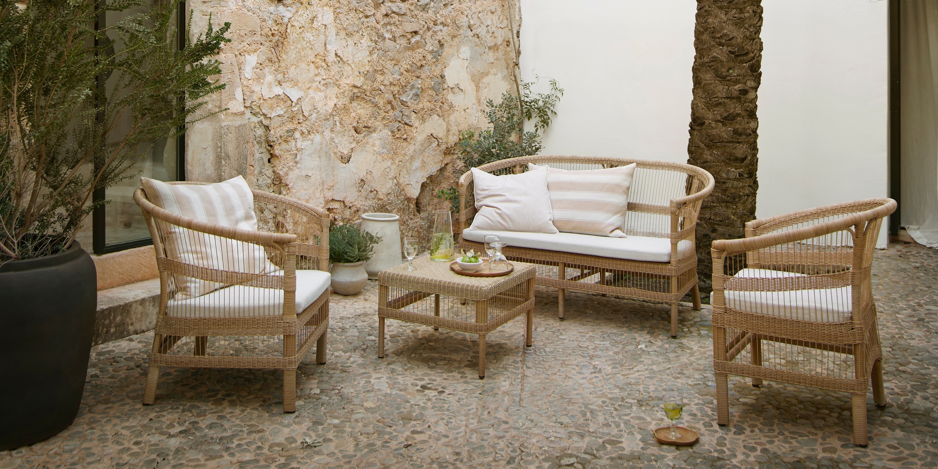 OUTDOOR FURNITURE