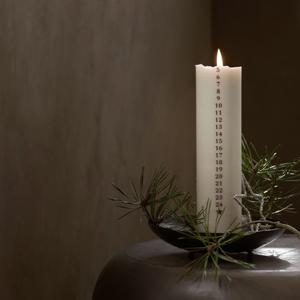 CHRISTMAS CANDLE | SAND | 30 CM