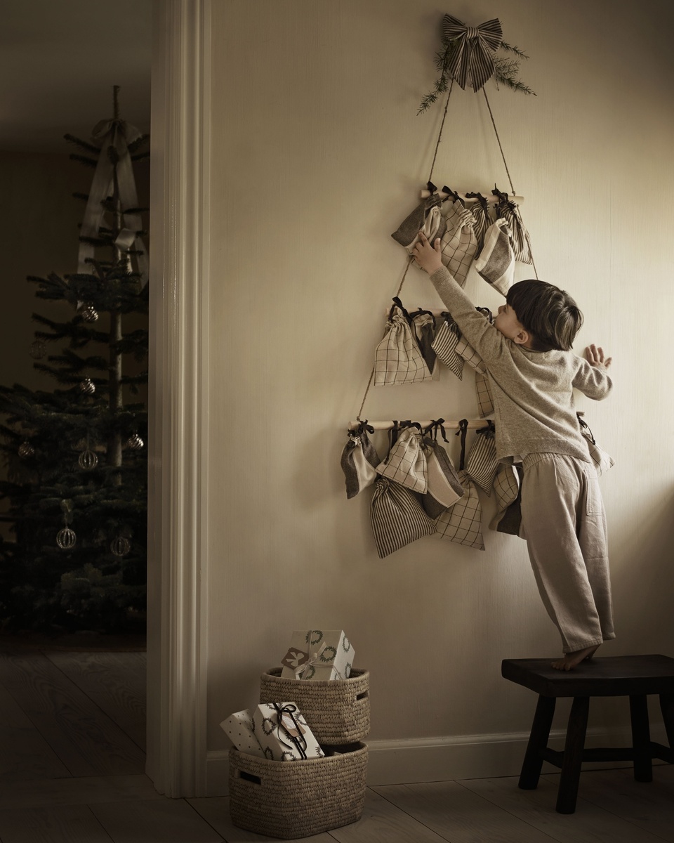 Gift wrapping