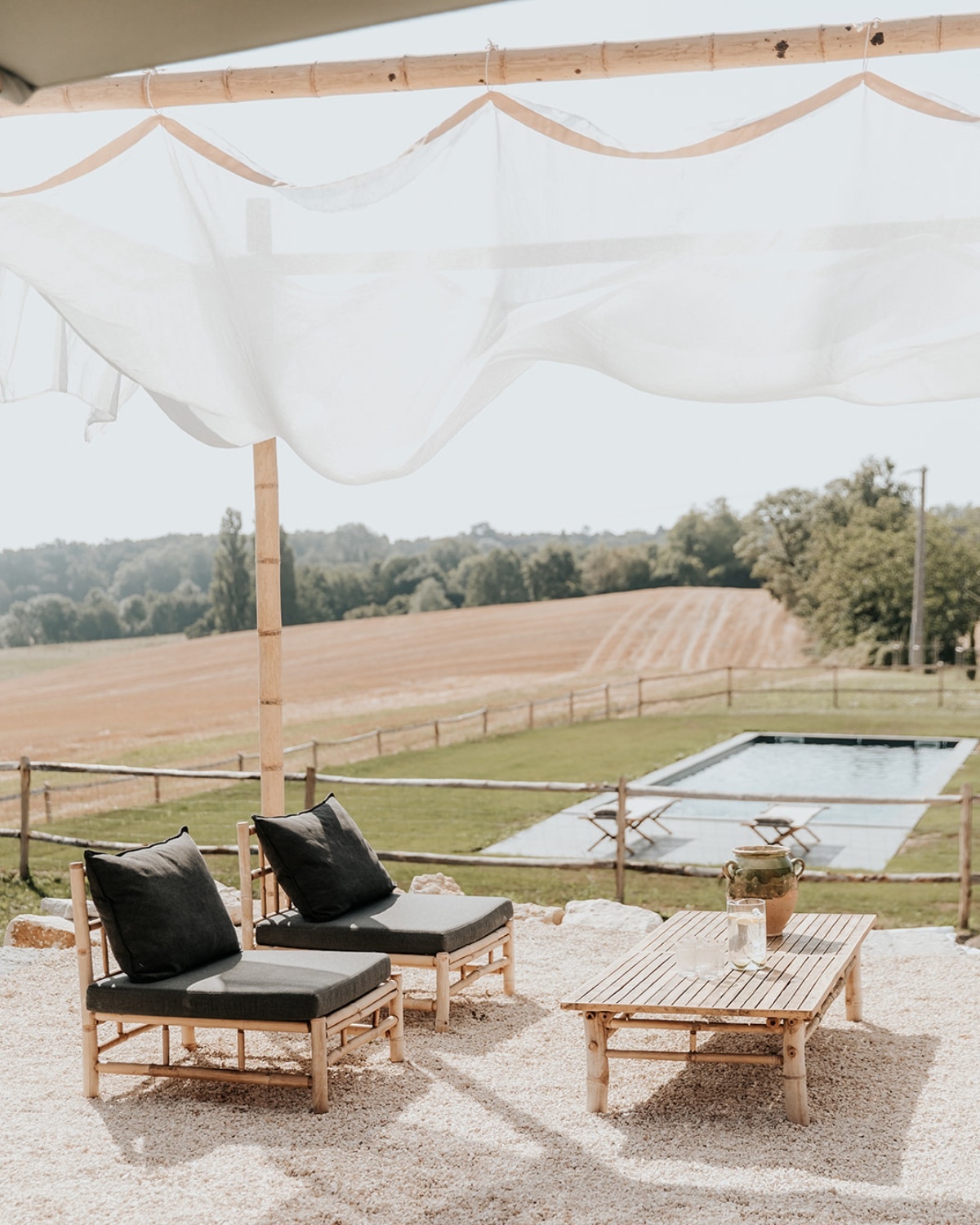 DOMAINE DU CHARLAT lounge 2