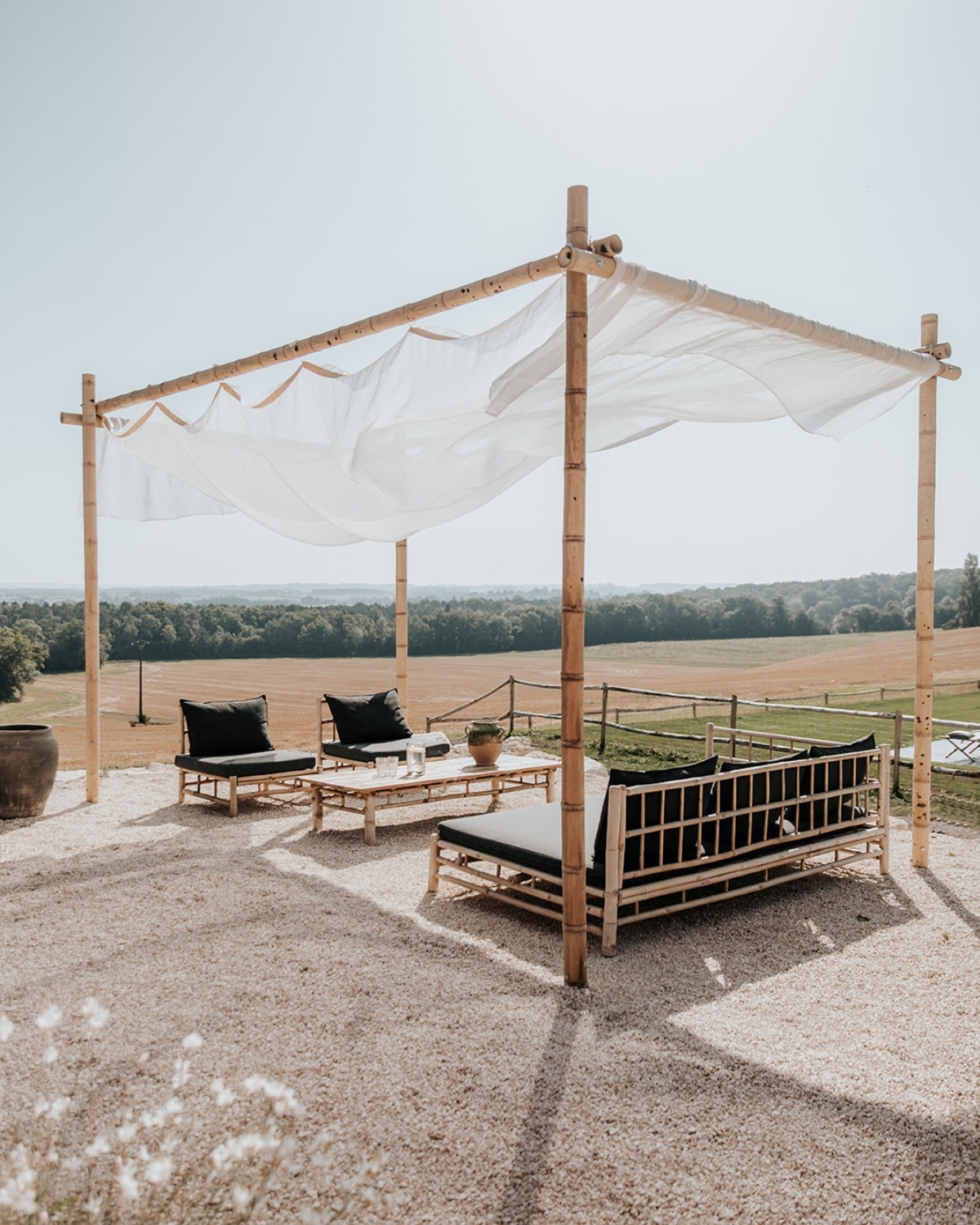 DOMAINE DU CHARLAT lounge